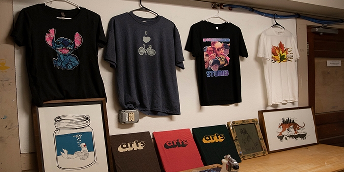 The Print Works Studio produces printed apparel and other merchandise, ranging from T-shirts and sweatshirts to tote bags, mugs and posters. 