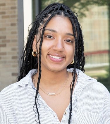 Arianna Arias, social work MSW student